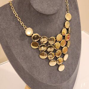 Excellent!! Silver Toned Triangle Draped Necklace